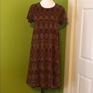 LulaRoe xs high-low Carly dress. Like new.